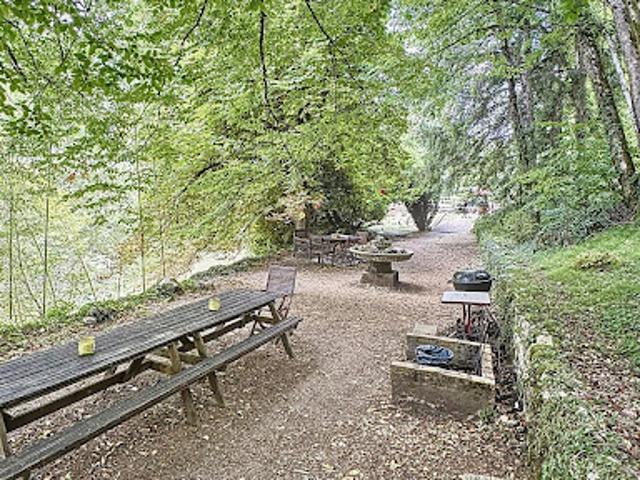 Vente Maison 6 pièces 217 m2 Montanges