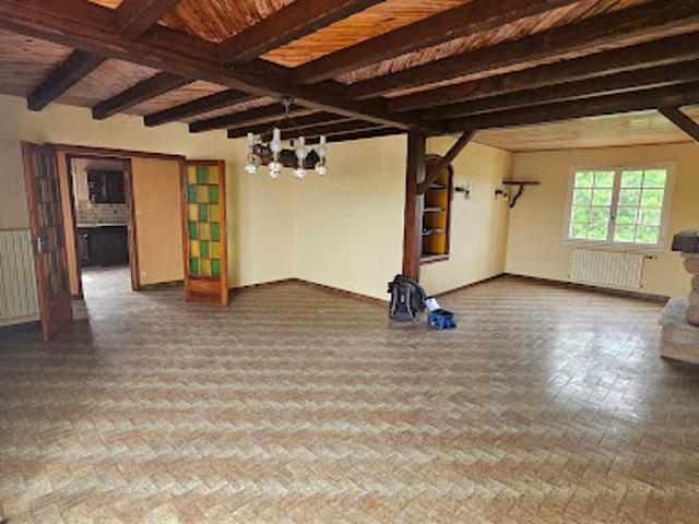 Vente Maison 6 pièces 217 m2 Avrille