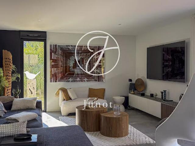 Vente Maison 6 pièces 217 m2 Cappelle en Pévèle