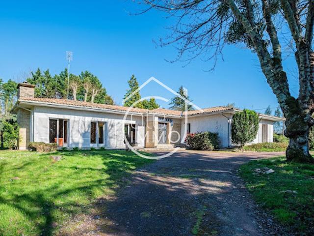 Vente Maison 6 pièces 217 m2 Port Sainte Foy et Ponchapt