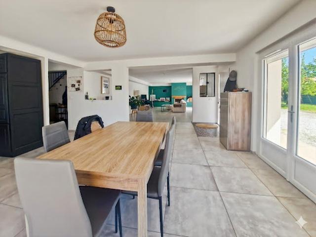 Vente Maison 6 pièces 218 m2 Belberaud