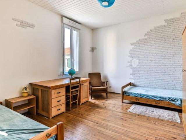 Vente Maison 6 pièces 218 m2 Sabres