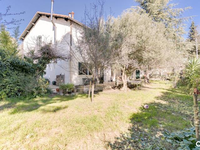 Vente Maison 6 pièces 219 m2 Marseille 12ème