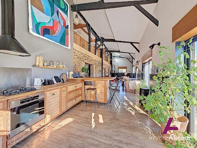 Vente Maison 6 pièces 219 m2 Salles