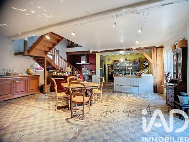 Vente Maison 6 pièces 210 m2 Montigny Lencoup