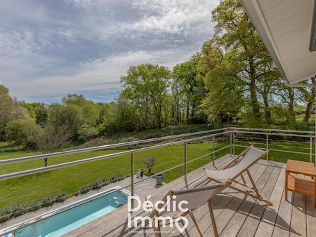 Vente Maison 6 pièces 210 m2 Fargues Saint Hilaire