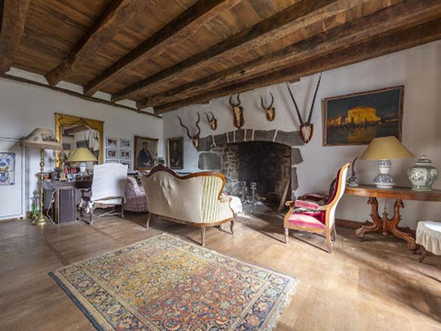 Vente Maison 6 pièces 210 m2 Pleaux