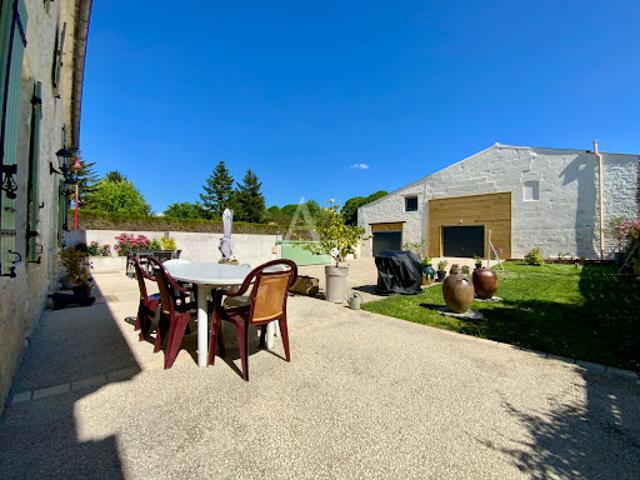 Vente Maison 6 pièces 210 m2 Pons