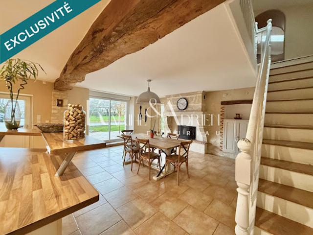 Vente Maison 6 pièces 210 m2 Fontenay le Comte