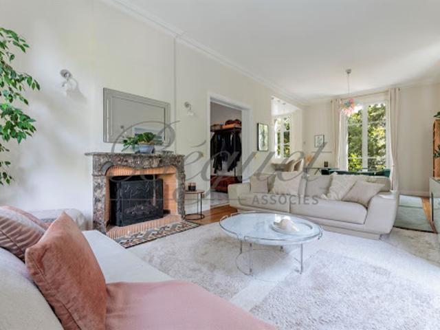 Vente Maison 6 pièces 210 m2 Vaucresson