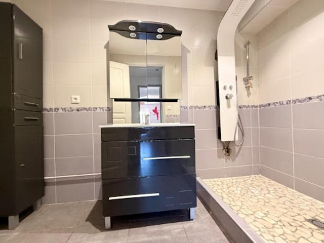 Vente Maison 6 pièces 2115 m2 La Ricamarie