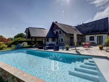 Vente Maison 6 pièces 211 m2 Rumilly