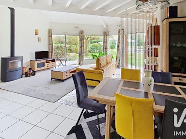Vente Maison 6 pièces 211 m2 Carcarès Sainte Croix