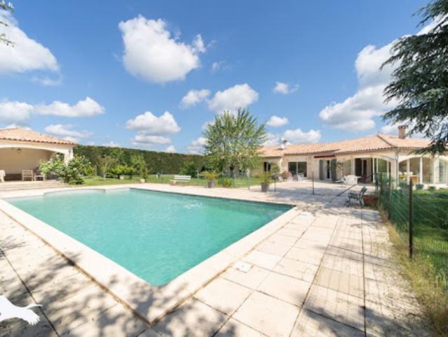 Vente Maison 6 pièces 211 m2 Cavignac
