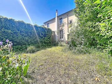 Vente Maison 6 pièces 211 m2 Gentilly