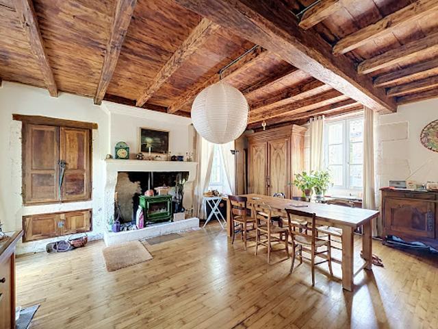 Vente Maison 6 pièces 211 m2 Vindelle