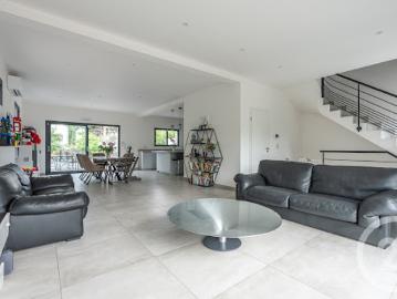 Vente Maison 6 pièces 213 m2 Bry sur Marne