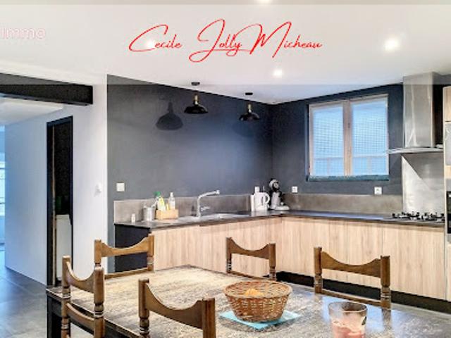 Vente Maison 6 pièces 224 m2 Bourg sur gironde