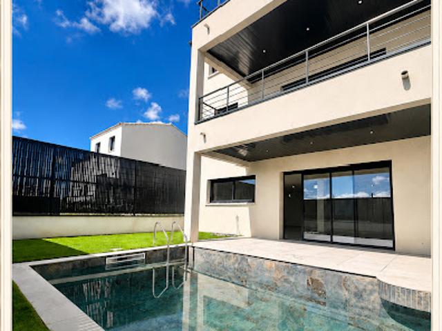 Vente Maison 6 pièces 224.32 m2 Moussac