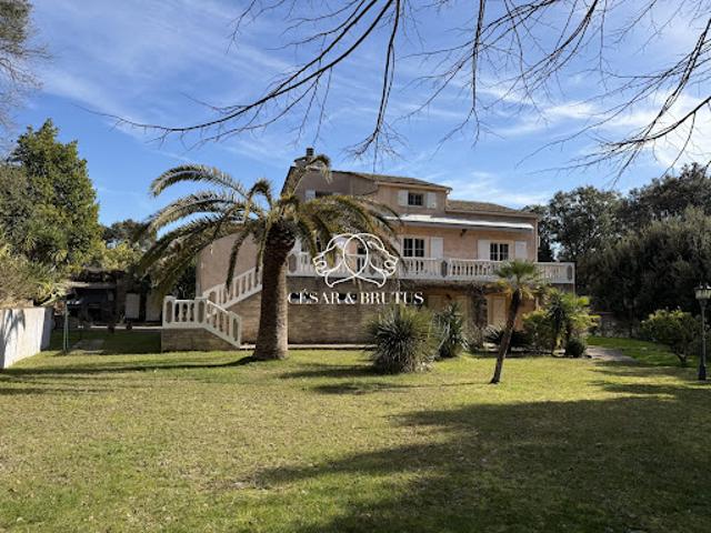 Vente Maison 6 pièces 225 m2 Borgo
