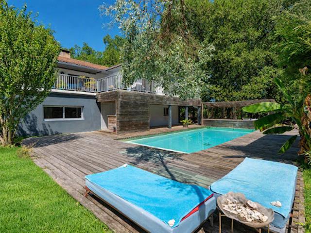 Vente Maison 6 pièces 225 m2 Camblanes et Meynac