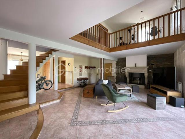 Vente Maison 6 pièces 225 m2 Chevillon