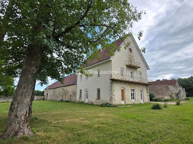 Vente Maison 6 pièces 226 m2 Saint Broing