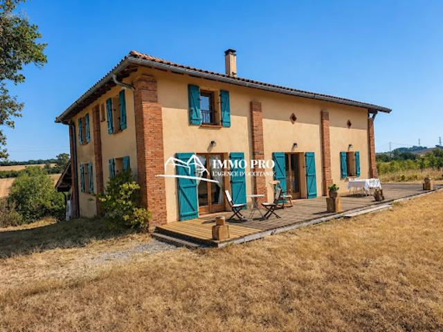 Vente Maison 6 pièces 226.5 m2 Samatan