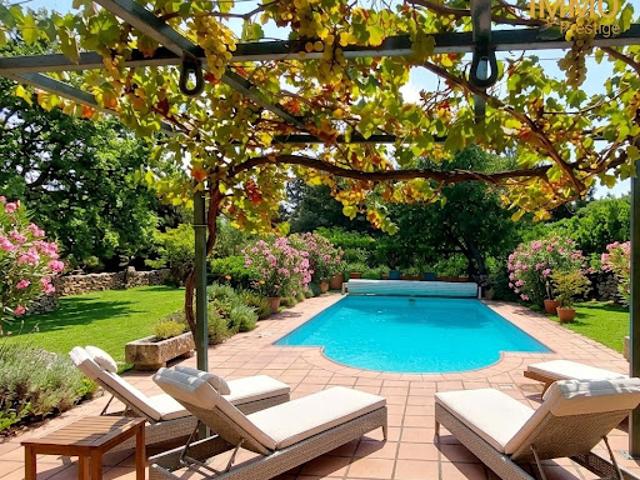 Vente Maison 6 pièces 227 m2 Bollene