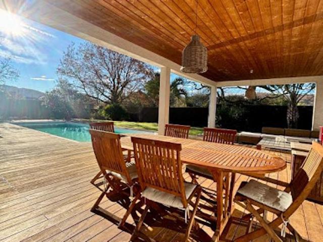 Vente Maison 6 pièces 228 m2 Artiguelouve