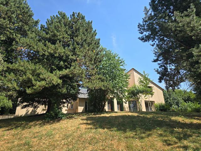 Vente Maison 6 pièces 228 m2 Arvieu