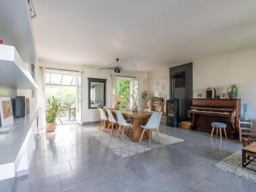 Vente Maison 6 pièces 220 m2 Neuilly Plaisance