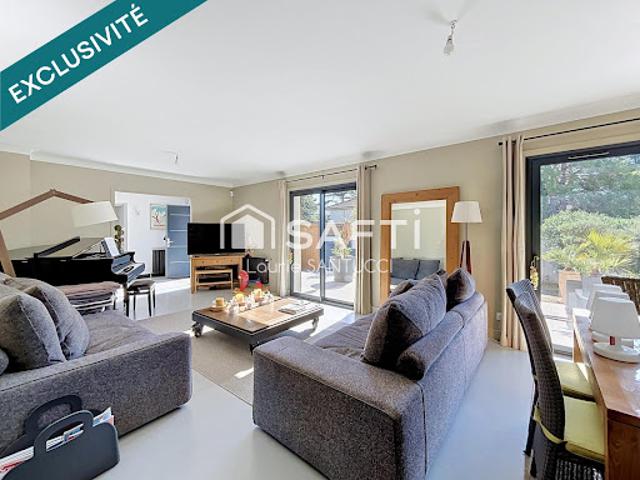 Vente Maison 6 pièces 220 m2 Cugnaux