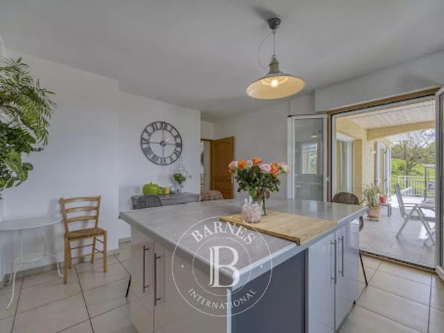 Vente Maison 6 pièces 220 m2 Cranves Sales