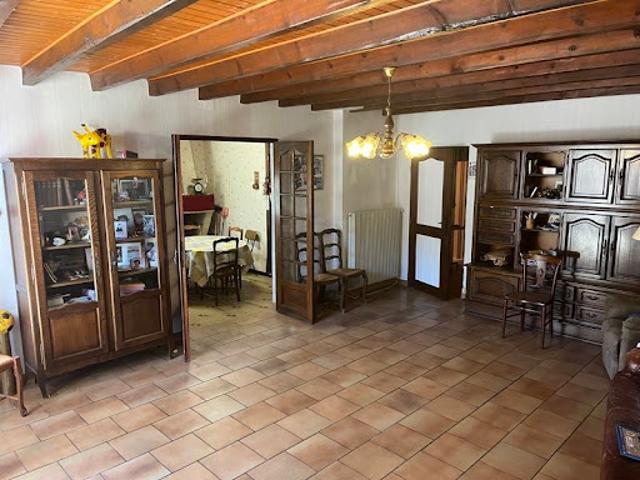 Vente Maison 6 pièces 220 m2 Gensac