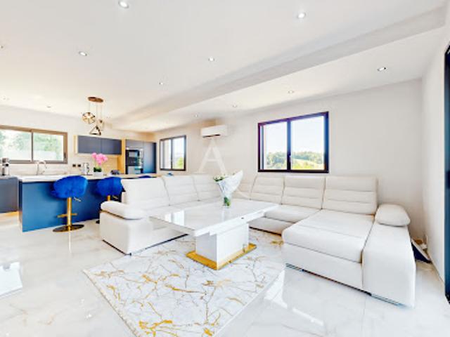 Vente Maison 6 pièces 220 m2 Lépin le Lac