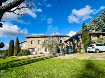 Vente Maison 6 pièces 220 m2 Parnans