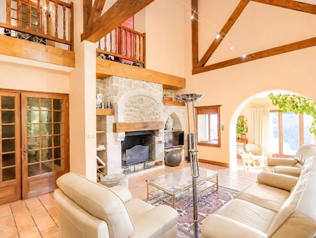Vente Maison 6 pièces 220 m2 Veyrier du Lac