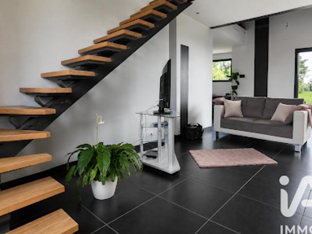 Vente Maison 6 pièces 220 m2 Vitry en Charollais