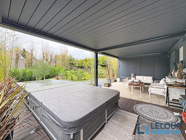 Vente Maison 6 pièces 221 m2 Mont Saint Aignan