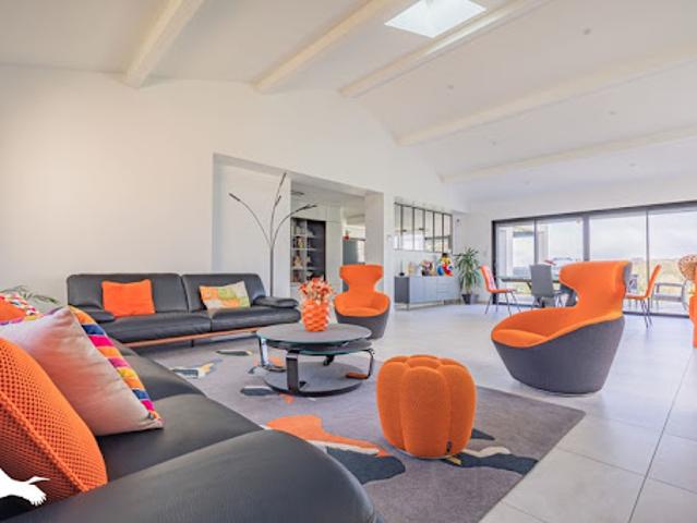 Vente Maison 6 pièces 237 m2 Soulignonne