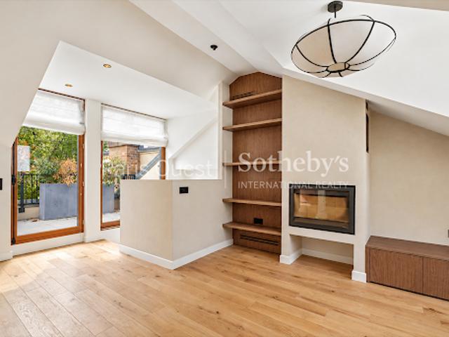 Vente Maison 6 pièces 237.72 m2 Paris 15ème
