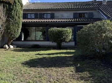 Vente Maison 3 pièces 132 m2 Labastide Saint Sernin