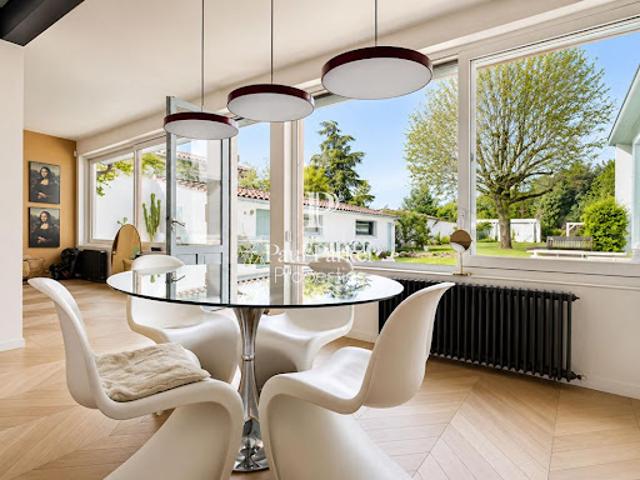 Vente Maison 6 pièces 230 m2 Begles