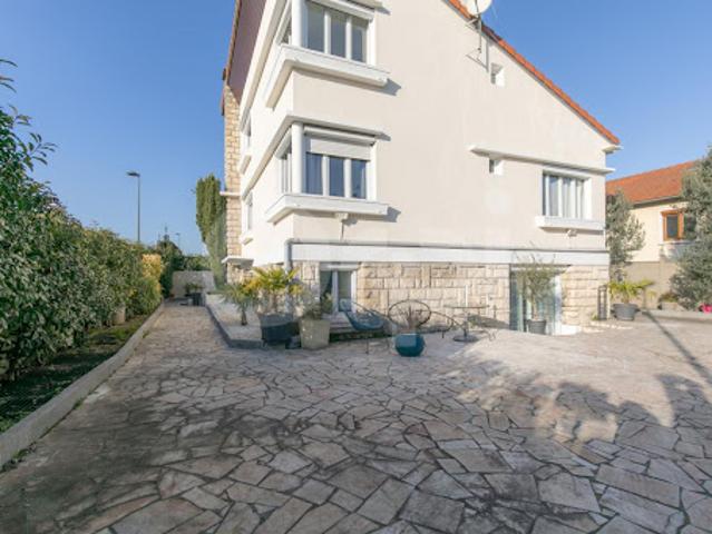 Vente Maison 6 pièces 230 m2 Chennevieres sur marne