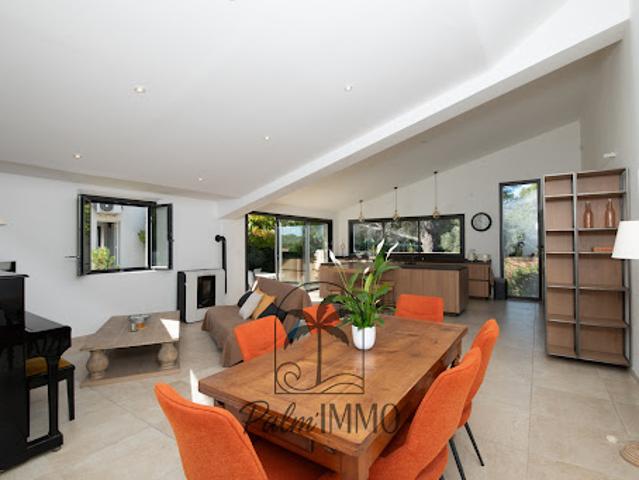 Vente Maison 6 pièces 230 m2 Le Beausset