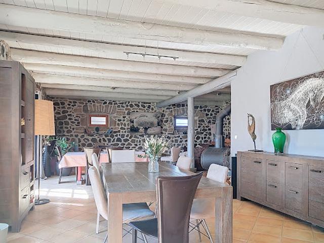 Vente Maison 6 pièces 230 m2 Saint Germain Laprade