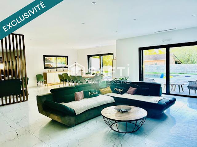 Vente Maison 6 pièces 230 m2 Saint Laurent d'Arce