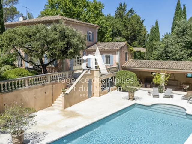 Vente Maison 6 pièces 230 m2 Saint Rémy de Provence