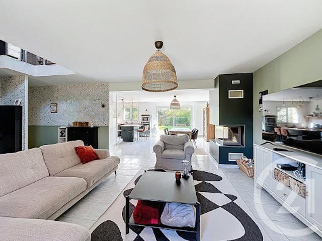 Vente Maison 6 pièces 230.55 m2 Creully